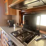 Ruggero House شقة