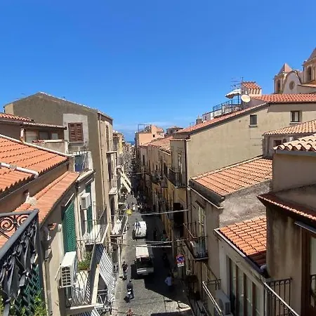 Apartment Ruggero House *