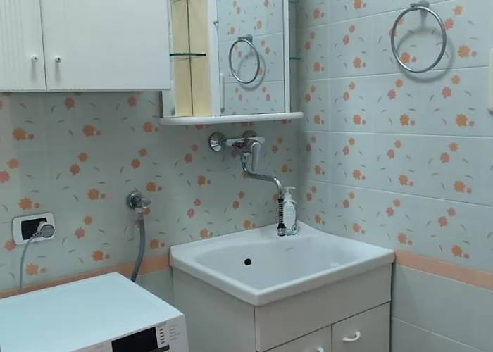 Ruggero House Чефалу